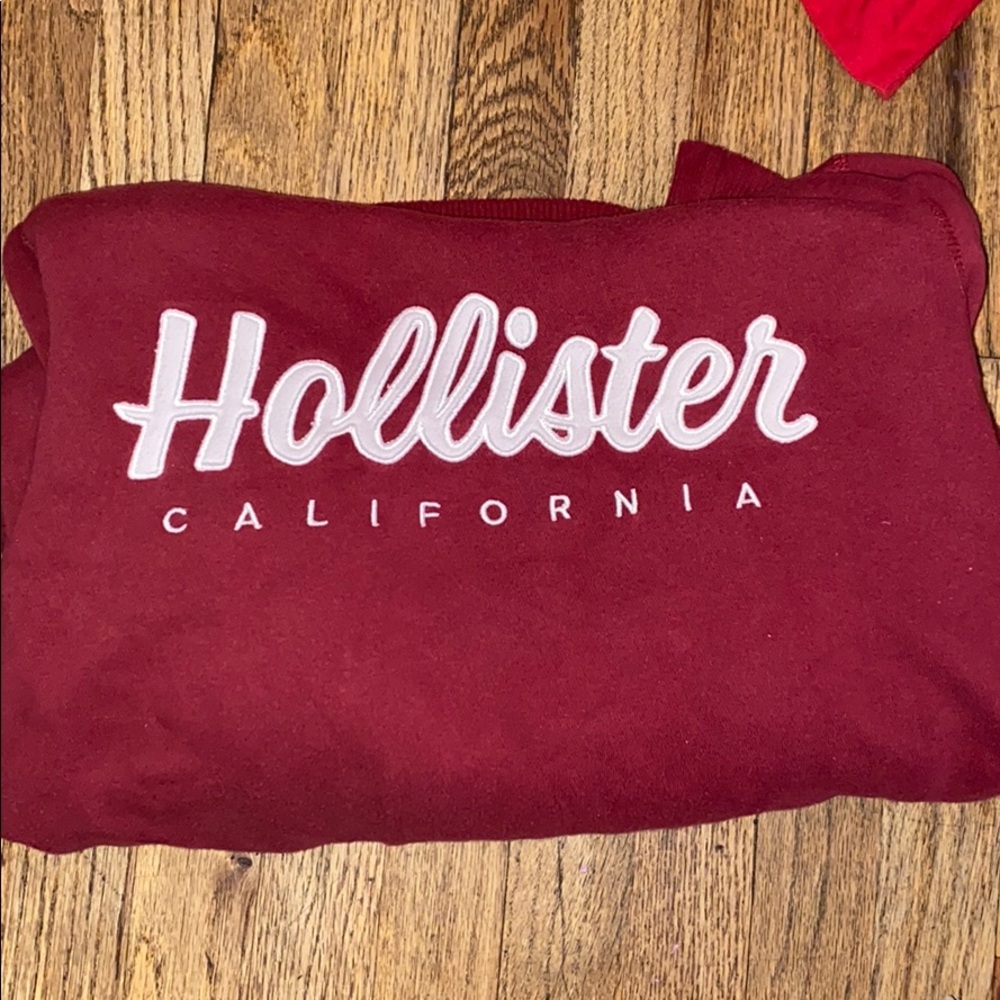 Burgundy hollister hoodie